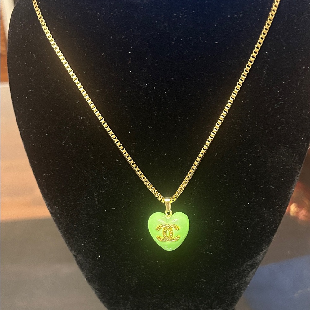 CC Gold Chain Necklace with Lime Green Heart Pendant(stamped) - Picture 6 of 8
